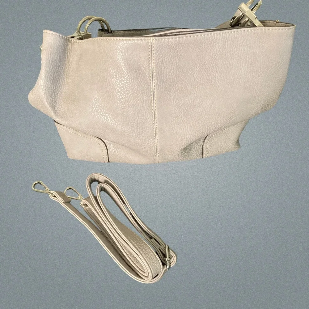 New Americana Purse Beige Pebbled Faux Leather‎ Handbag Pockets Shoulder Strap